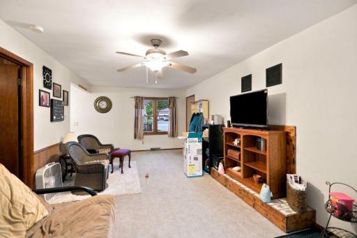 417 7th Avenue NW, Waseca, MN 56093