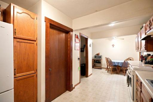 417 7th Avenue NW, Waseca, MN 56093