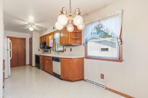 106 Ranch Avenue, Marshall, MN 56258