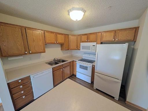 2231 Penn Place, 213, North Saint Paul, MN 55109