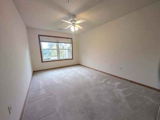2231 Penn Place, 213, North Saint Paul, MN 55109