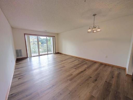 2231 Penn Place, 213, North Saint Paul, MN 55109