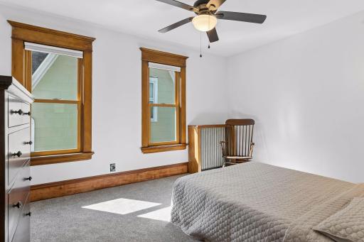 Second upper level bedroom. New cordless cellular shades in 2021 (bedrooms, stairwell, side entry.)