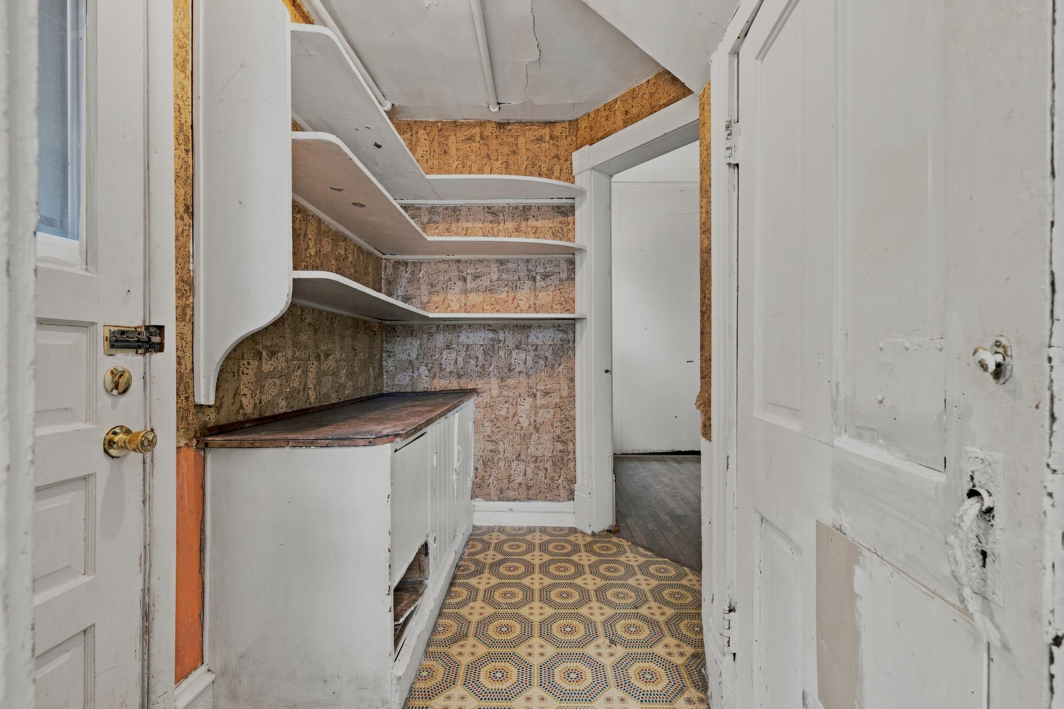 Pantry, storage, mudroom