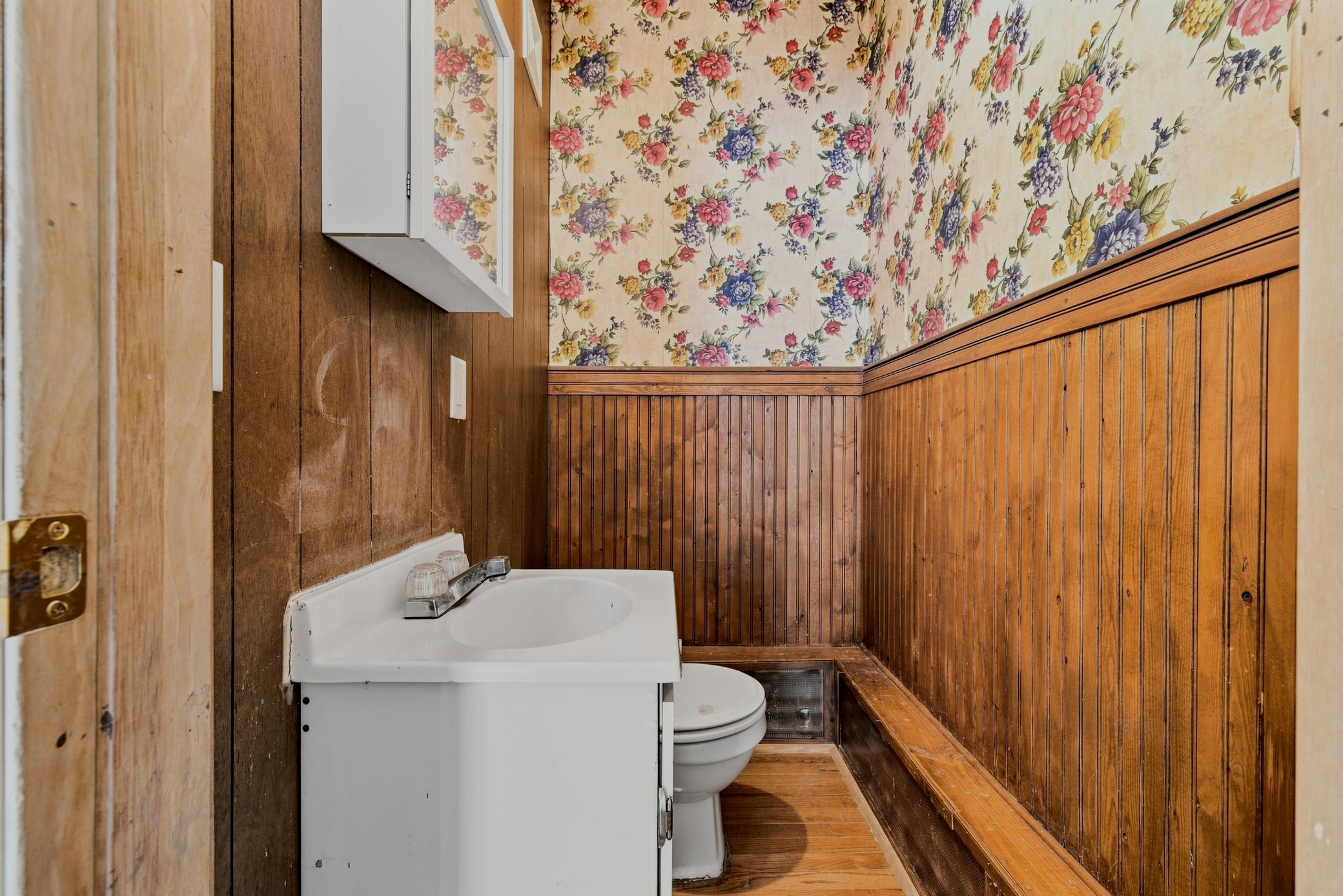 Main floor Half Bath