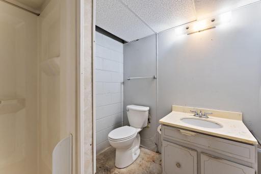 2986 Woodbridge Street, Roseville, MN 55113