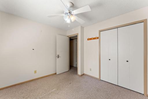 2986 Woodbridge Street, Roseville, MN 55113