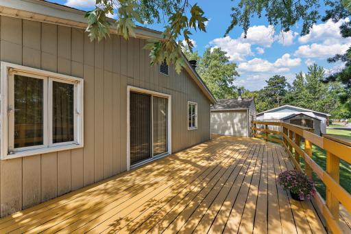2986 Woodbridge Street, Roseville, MN 55113