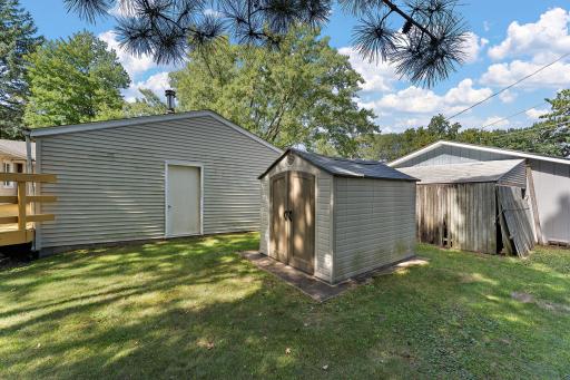 2986 Woodbridge Street, Roseville, MN 55113