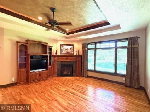 Living Room/ Gas Fireplace