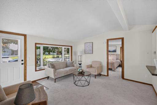 9636 Heath Avenue S, Cottage Grove, MN 55016
