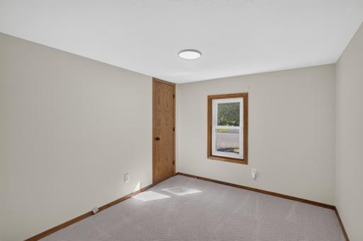 9636 Heath Avenue S, Cottage Grove, MN 55016