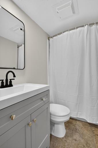 9636 Heath Avenue S, Cottage Grove, MN 55016