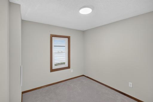 9636 Heath Avenue S, Cottage Grove, MN 55016