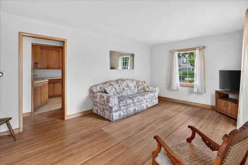 5900 Thomas Avenue S, Minneapolis, MN 55410