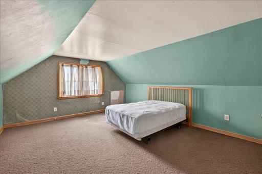 5900 Thomas Avenue S, Minneapolis, MN 55410