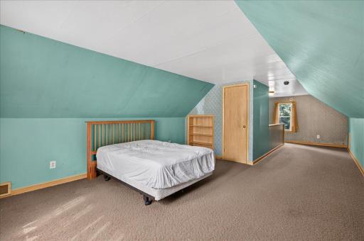 5900 Thomas Avenue S, Minneapolis, MN 55410
