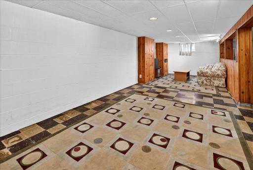 5900 Thomas Avenue S, Minneapolis, MN 55410
