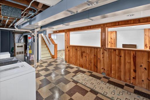 5900 Thomas Avenue S, Minneapolis, MN 55410