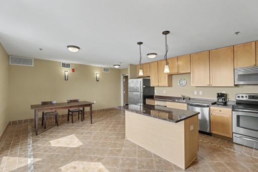 1502 5th Street N, 402, Hopkins, MN 55305