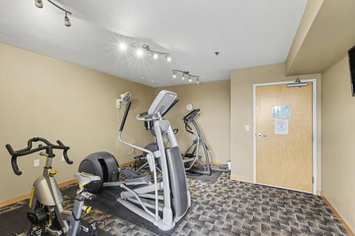 1502 5th Street N, 402, Hopkins, MN 55305