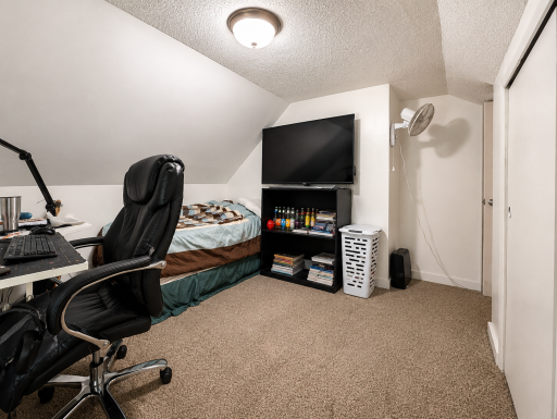1017 N 6th Street, Mankato, MN 56001