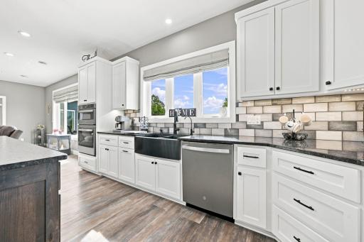 19135 Lake Volney Circle, Le Center, MN 56057
