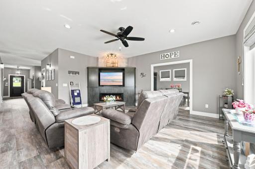 19135 Lake Volney Circle, Le Center, MN 56057