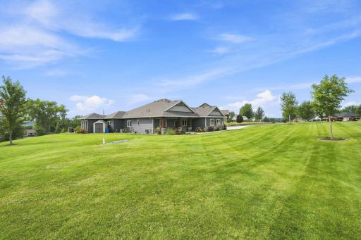 19135 Lake Volney Circle, Le Center, MN 56057