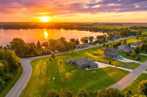 19135 Lake Volney Circle, Le Center, MN 56057