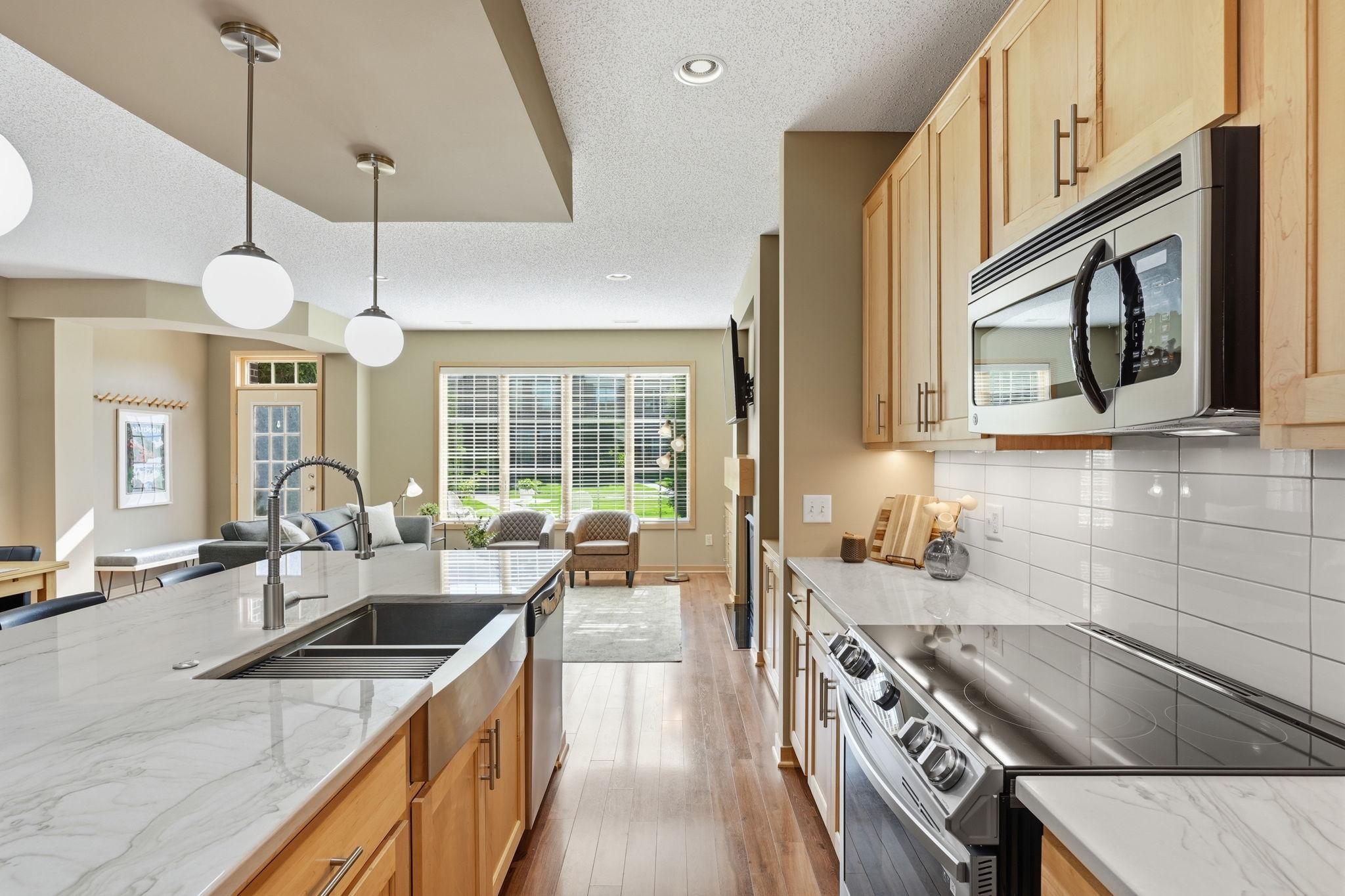 48-web-or-mls-A7405168.jpg