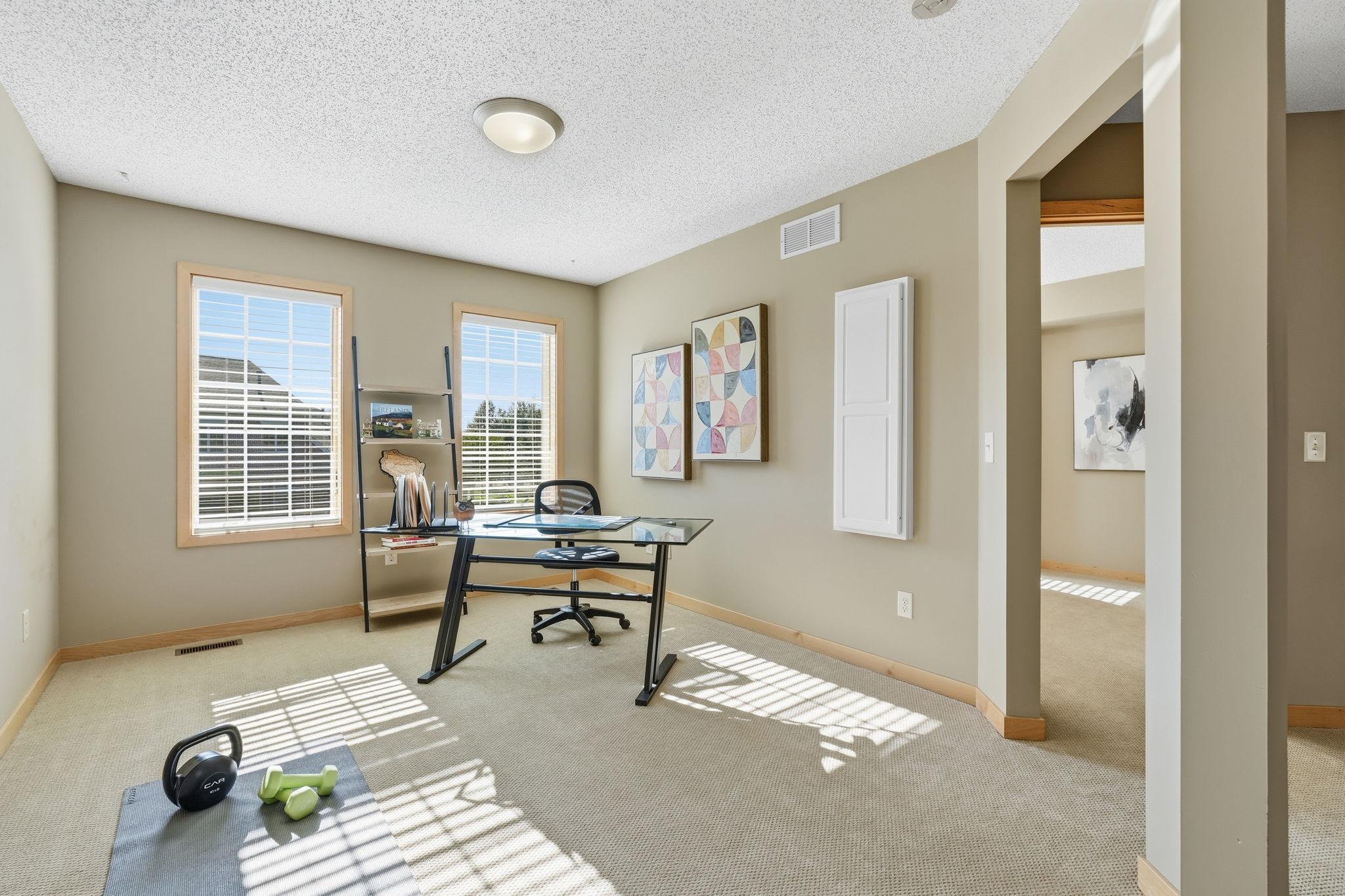 3-web-or-mls-A7404958.jpg