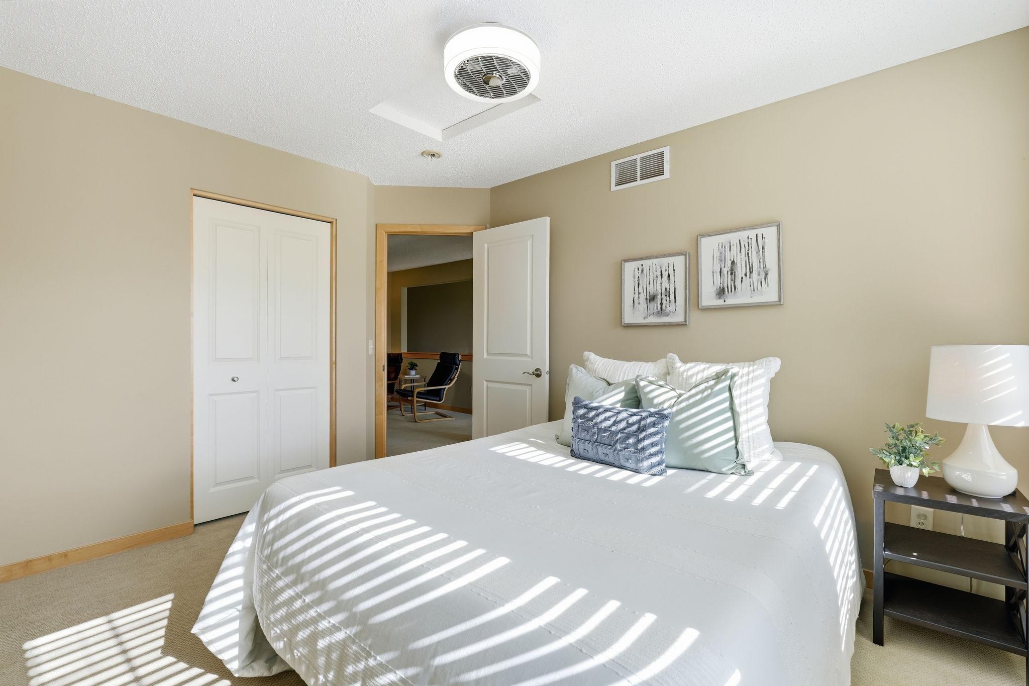 11-web-or-mls-A7405008.jpg
