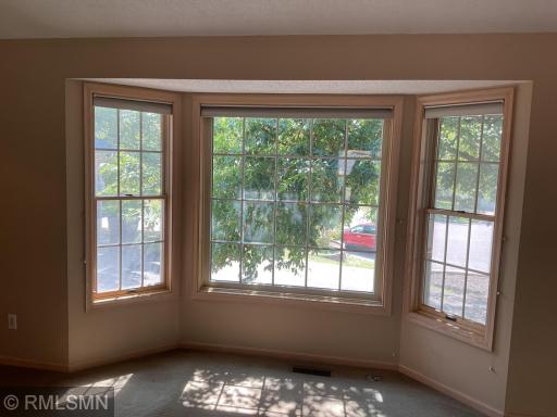 2145 14th Avenue E, North Saint Paul, MN 55109