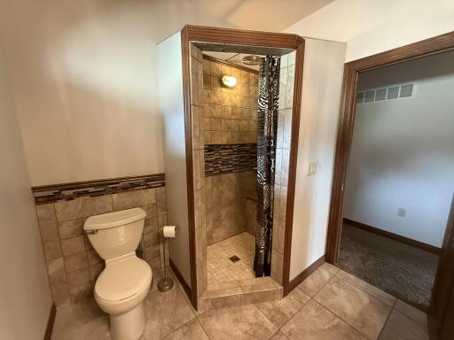 401 Pleasant Street, Lakefield, MN 56150
