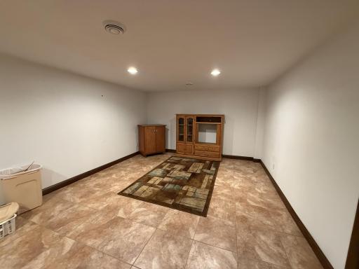 401 Pleasant Street, Lakefield, MN 56150