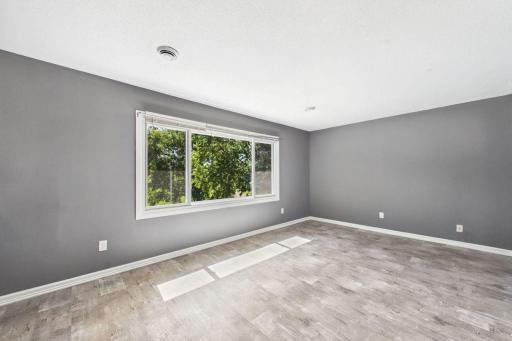439 Arlington Avenue E, Saint Paul, MN 55130