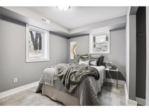 439 Arlington Avenue E, Saint Paul, MN 55130