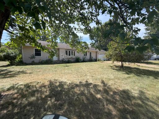 Photo for 1307 Park Road, Bloomington, MN 55425 - listing #7136573 1307 Park Road. Spacious rambler on .43 acre. House has vinyl siding.