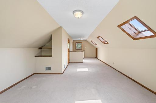 7146 Military Road, Woodbury, MN 55129
