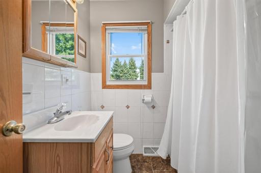 7146 Military Road, Woodbury, MN 55129