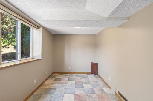 7146 Military Road, Woodbury, MN 55129