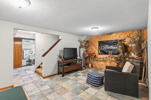 7146 Military Road, Woodbury, MN 55129