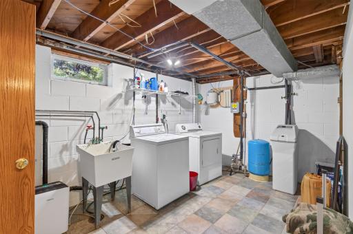 7146 Military Road, Woodbury, MN 55129