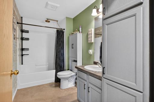 1378 W Latoka Drive SW, Alexandria, MN 56308