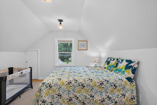 Upper floor bedroom