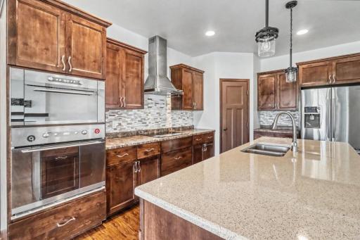 Kitchen1_4.JPG