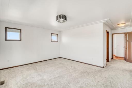 Primary Bedroom1_1.JPG