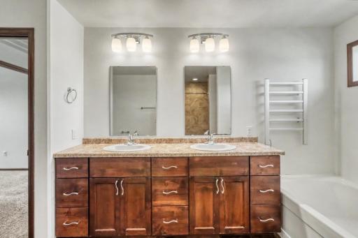 Primary Bathroom1_2.JPG