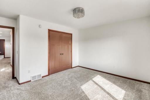 Upstairs Bedroom3_2.JPG